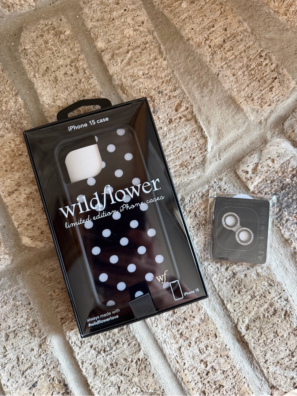 Wildflowers Black Polka Dot iPhone 15 Case and lens cover NEW